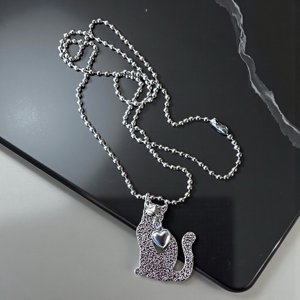 Beautiful Stainless Steel Silver Toned Cat and Heart Pendant Necklace